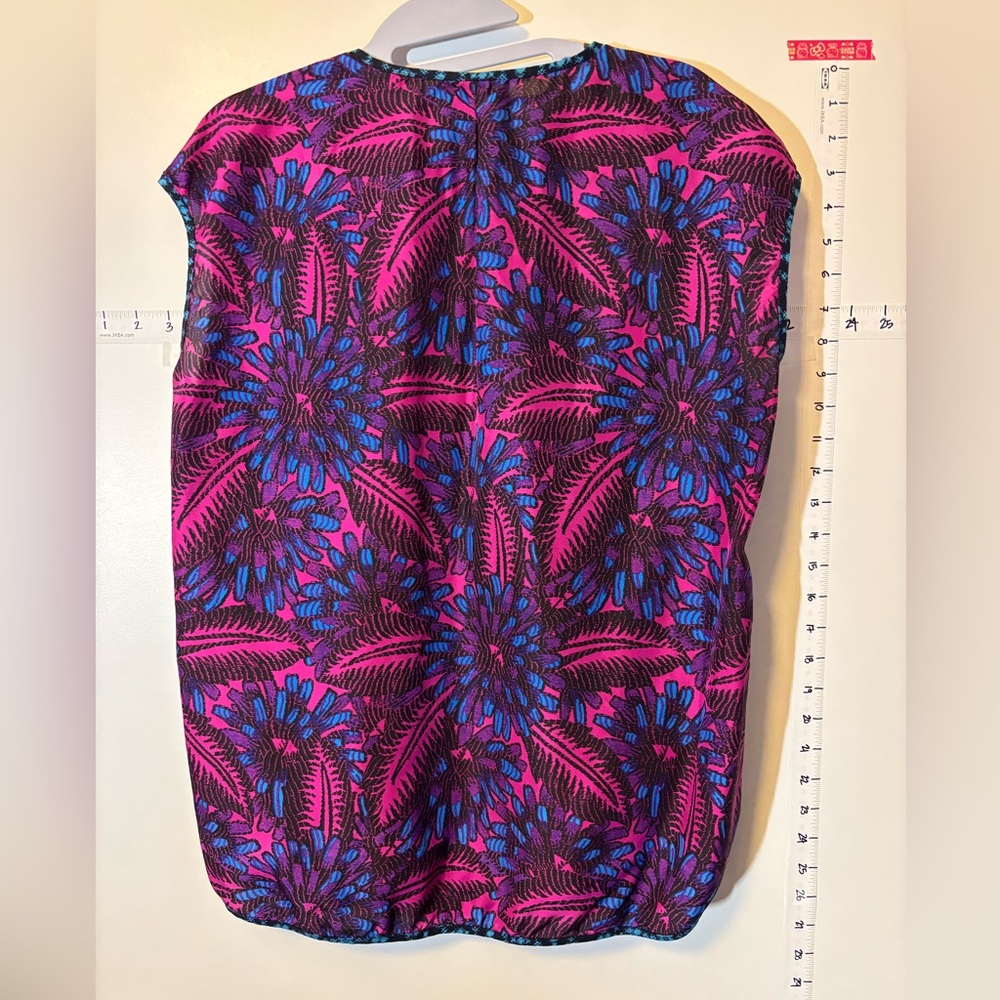 JCrew Abstract silk Pink and Blue Women's Top size 10 - Picture 3 of 6
